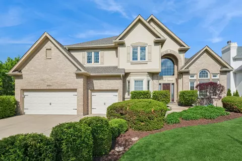 2360 Sutton Ln, Aurora, IL 60502