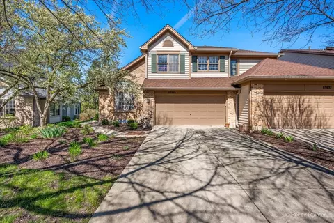 0 N688 Chelsea Cir, Winfield, IL 60190