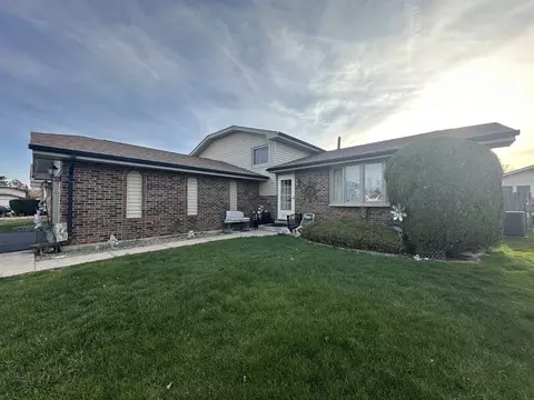 13738 W Ironwood Cir, Homer Glen, IL 60491