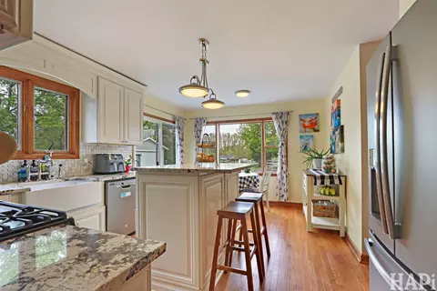 Kitchen - 10 N775 Muirhead Rd, Elgin, IL 60124 photo 3 of 3