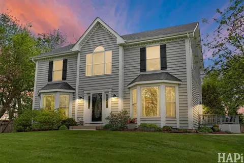 Exterior - 10 N775 Muirhead Rd, Elgin, IL 60124 photo 9 of 10
