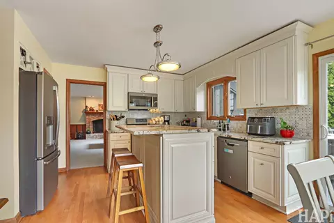 Kitchen - 10 N775 Muirhead Rd, Elgin, IL 60124 photo 2 of 3