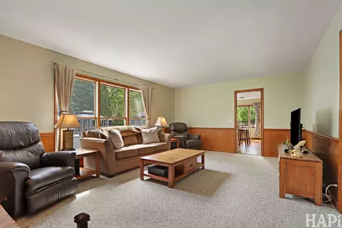 Living - 10 N775 Muirhead Rd, Elgin, IL 60124 photo 2 of 6