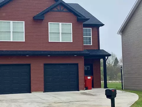 3315 Stoneway Ct, Champaign, IL 61822