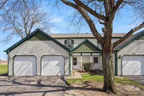 2437 Devonshire Ct, Aurora, IL 60502