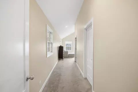 Entry Way - Undisclosed, Chicago, IL 60618 photo 3 of 3
