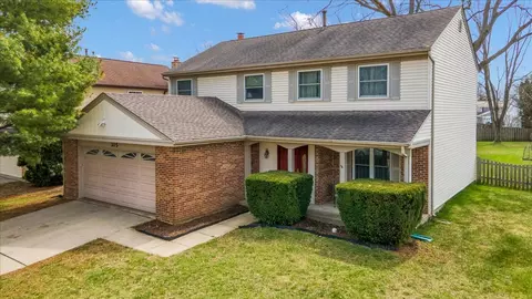 305 Abbey Ln, Vernon Hills, IL 60061