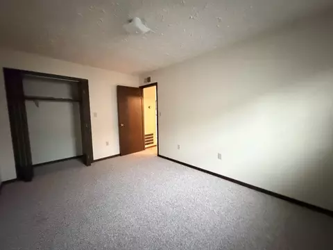 Bedroom - 916 S 10th St, Herrin, IL 62948 photo 4 of 9