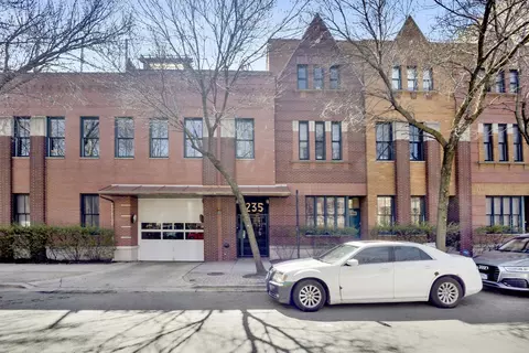 1235 W George St #110, Chicago, IL 60657