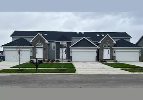 3031 W 82nd Pl #B, Merrillville, IN 46410