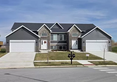 3021 W 82nd Pl #A, Merrillville, IN 46410