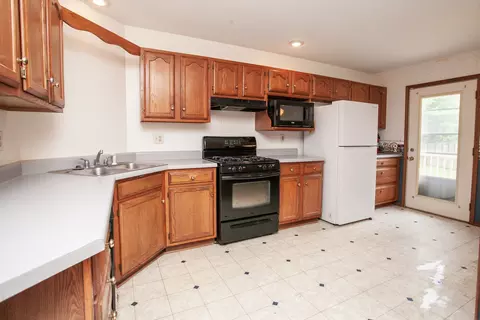 606 Carriage Hills Rd, Normal, IL 61761 photo 12