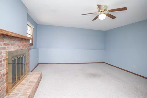606 Carriage Hills Rd, Normal, IL 61761 photo 26