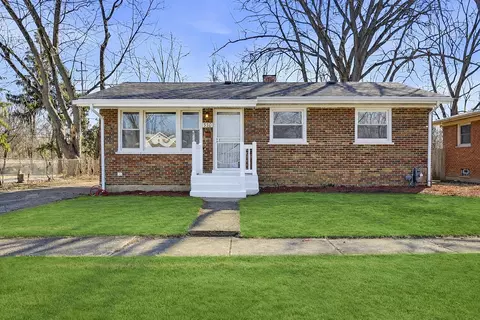 330 Hickory St, Chicago Heights, IL 60411