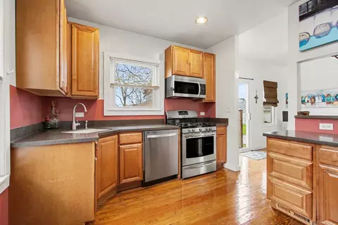 Kitchen - 120 S Kinzie St, Thornton, IL 60476 photo 2 of 3