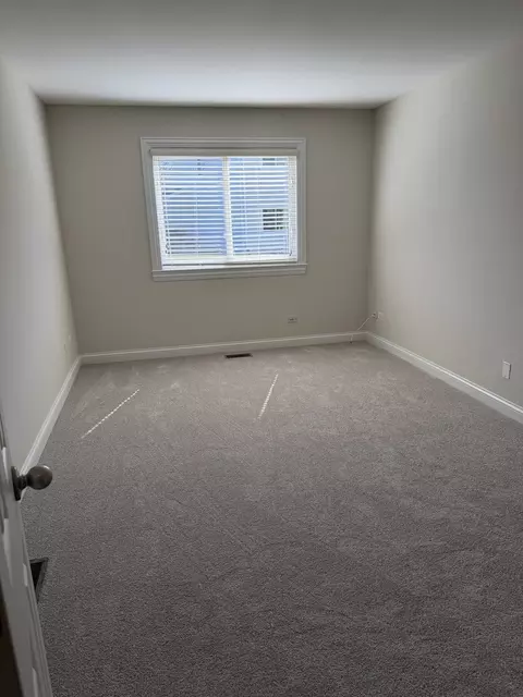 Bedroom - 681 Thorntree Ct #A1, Bartlett, IL 60103 photo 1 of 3
