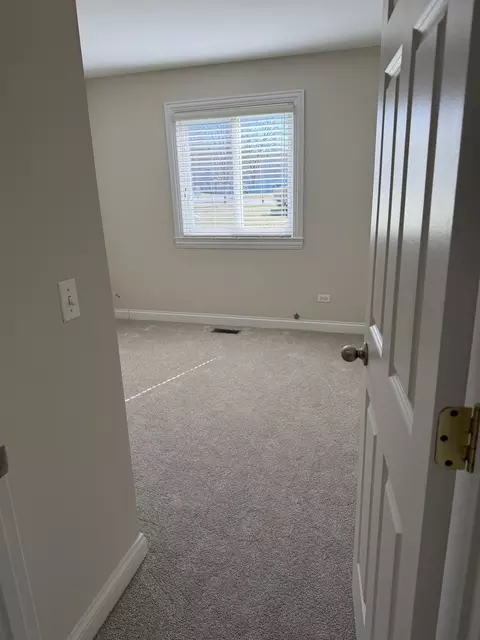 Bedroom - 681 Thorntree Ct #A1, Bartlett, IL 60103 photo 3 of 3