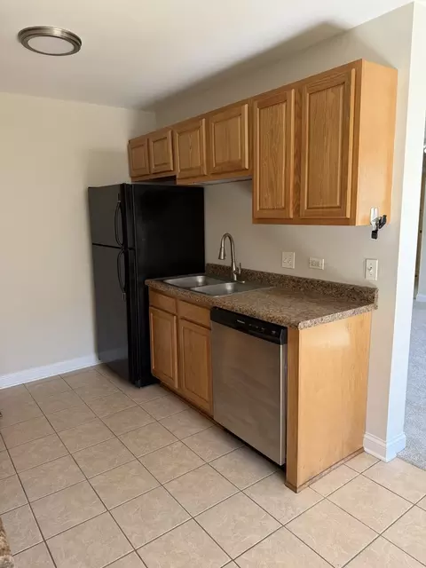Kitchen - 681 Thorntree Ct #A1, Bartlett, IL 60103 photo 2 of 2
