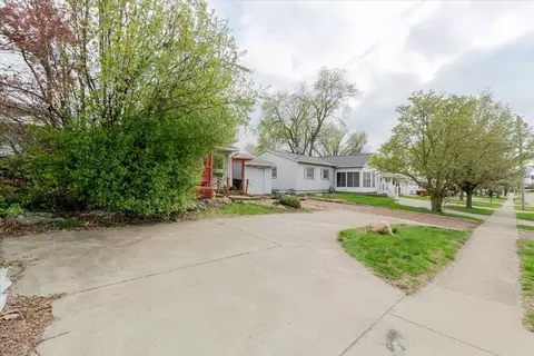 Exterior - 405 W Raab Rd, Normal, IL 61761 photo 5 of 11