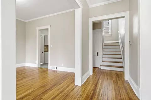 Entry Way - 806 E Olive St, Bloomington, IL 61701 photo 3 of 3