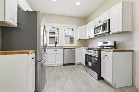 Kitchen - 806 E Olive St, Bloomington, IL 61701 photo 2 of 2