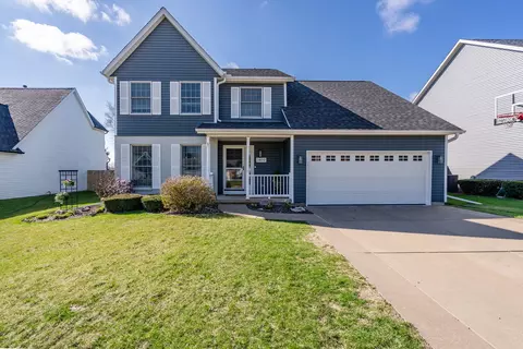 1419 W 51st St, Davenport, IA 52806