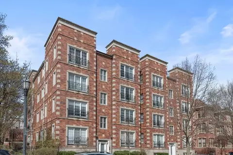602 Hinman Ave #2S, Evanston, IL 60202
