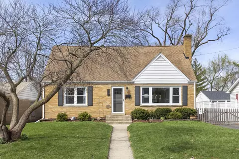 218 S Fairfield Ave, Lombard, IL 60148