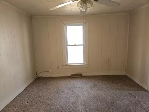 Bedroom - 805 W Pine St, Percy, IL 62272 photo 1 of 2