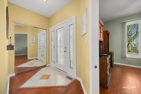 Entry Way - 595 Golfers Ln, Bartlett, IL 60103 photo 1 of 1