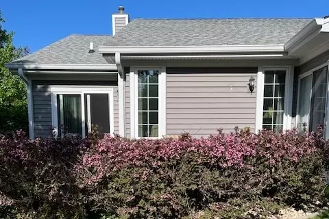 Exterior - 595 Golfers Ln, Bartlett, IL 60103 photo 4 of 7