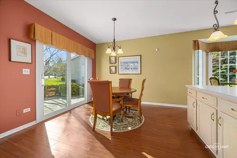 Dining - 595 Golfers Ln, Bartlett, IL 60103 photo 1 of 1