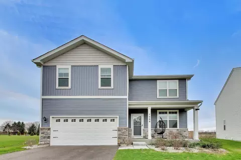 1566 Dublin Dr, Pingree Grove, IL 60140