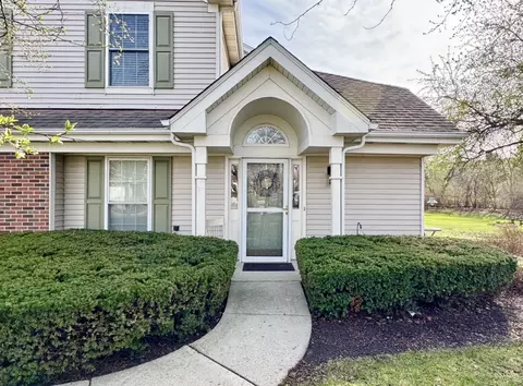 2110 Peach Tree Ln #2110, Algonquin, IL 60102