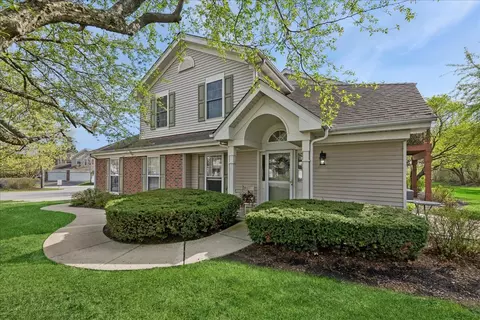 Exterior - 2110 Peach Tree Ln #2110, Algonquin, IL 60102 photo 1 of 3