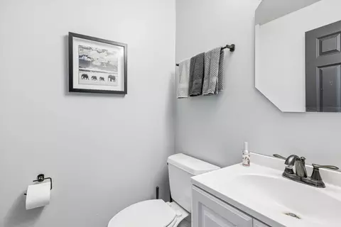 Bath - 16224 Golfview Dr, Lockport, IL 60441 photo 1 of 2
