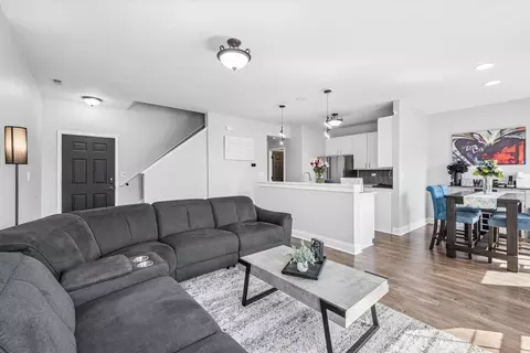 Living - 16224 Golfview Dr, Lockport, IL 60441 photo 3 of 4