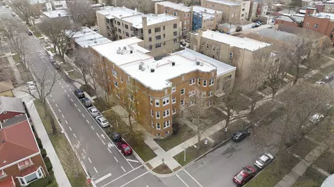 View/Area - Undisclosed, Chicago, IL 60659 photo 2 of 4