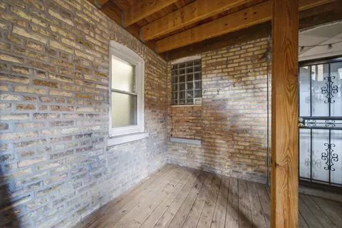 Exterior - Undisclosed, Chicago, IL 60659 photo 3 of 7