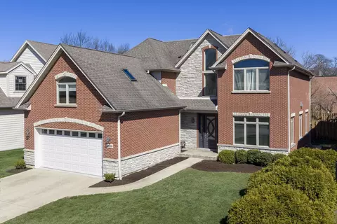 2026 Maple Ave, Northbrook, IL 60062