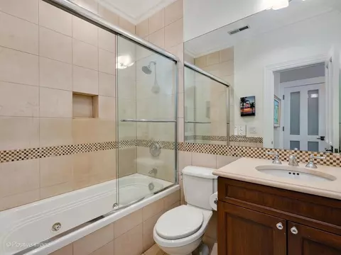 Bath - 37 Elm St, Chicago, IL 60611 photo 4 of 5