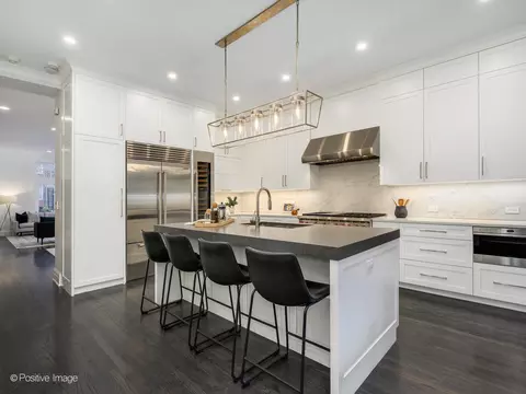 Kitchen - 37 Elm St, Chicago, IL 60611 photo 1 of 4