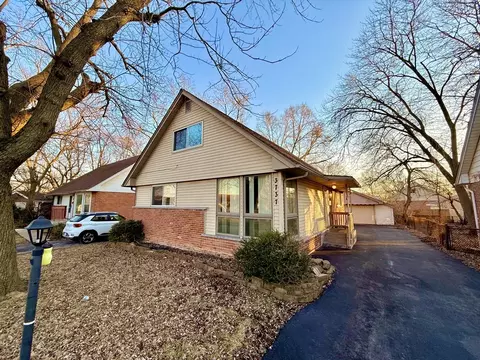 3737 168 Pl, Country Club Hills, IL 60478