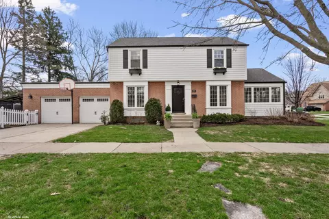 901 S Seminary Ave, Park Ridge, IL 60068