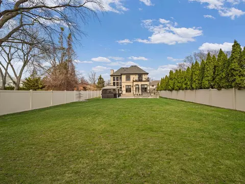 3075 Keystone Rd, Northbrook, IL 60062 photo 8