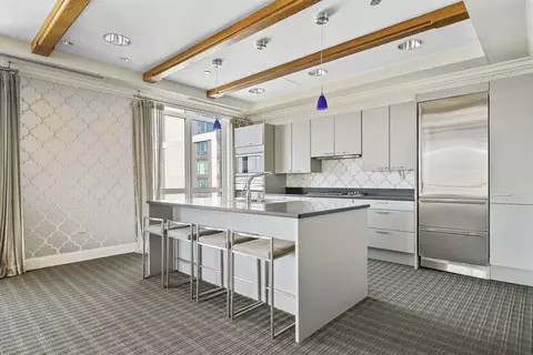 Kitchen - 10 E Delaware Pl #9C, Chicago, IL 60611 photo 4 of 5