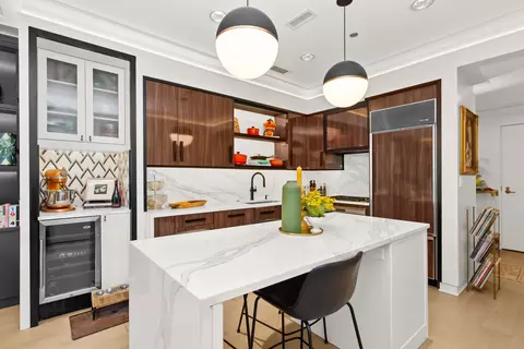 Kitchen - 10 E Delaware Pl #9C, Chicago, IL 60611 photo 1 of 5