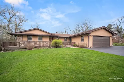 27317 W Lakeview Dr S, Lake Barrington, IL 60084