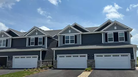 1744 Stable Ln, Aurora, IL 60503