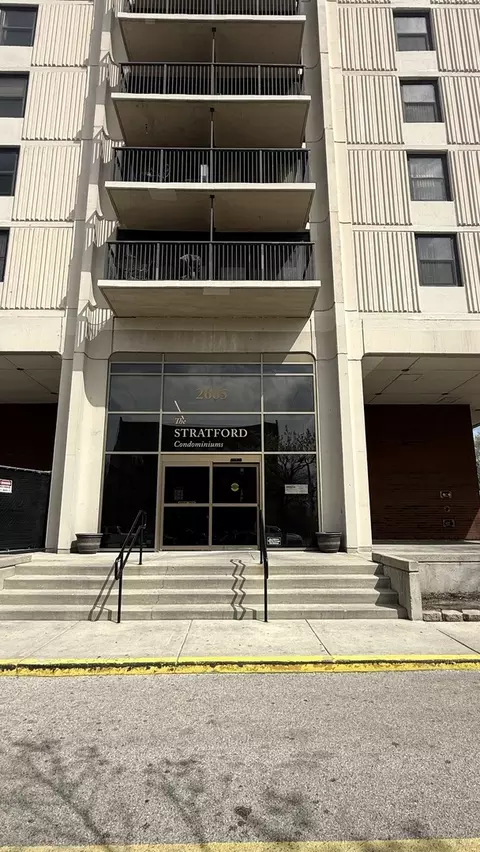 2605 S Indiana Ave #1008, Chicago, IL 60616